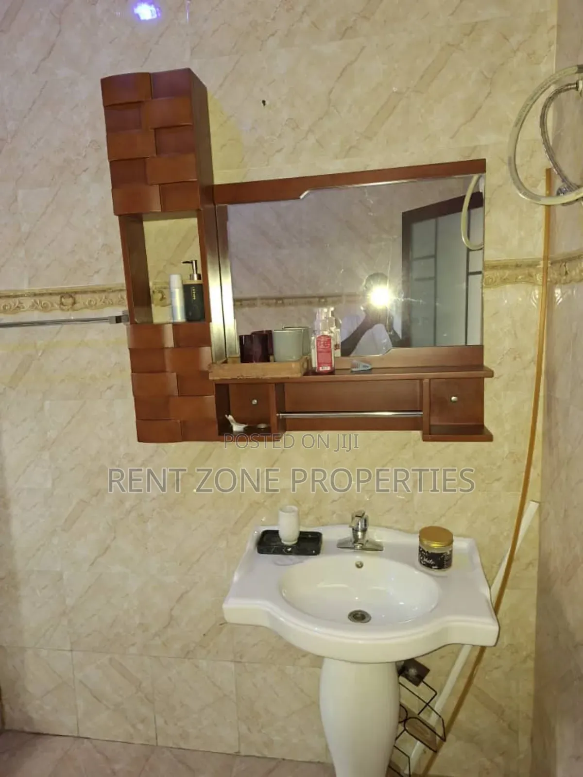 3bdrm Apartment in Dome for rent