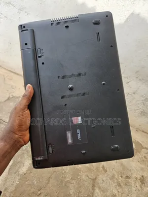 Laptop Asus F50Sv 4GB AMD HDD 500GB