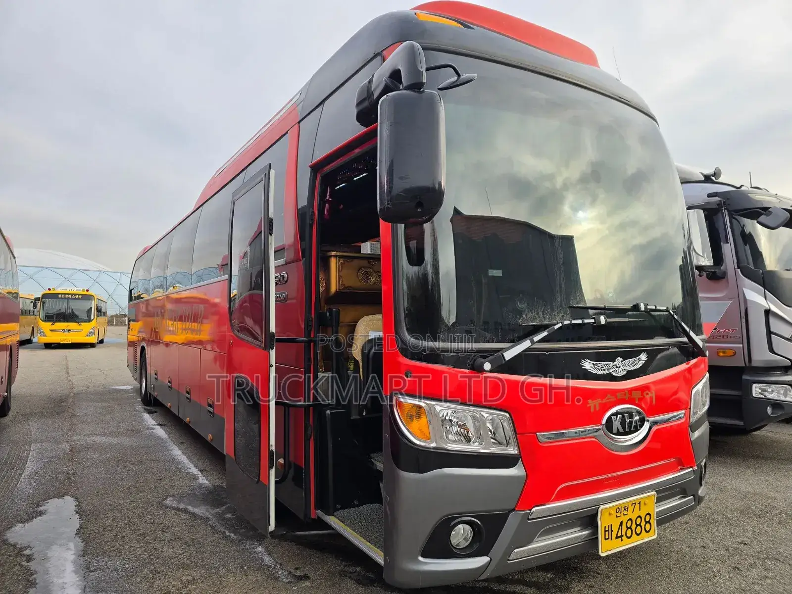 Kia Granbird 2013 Red