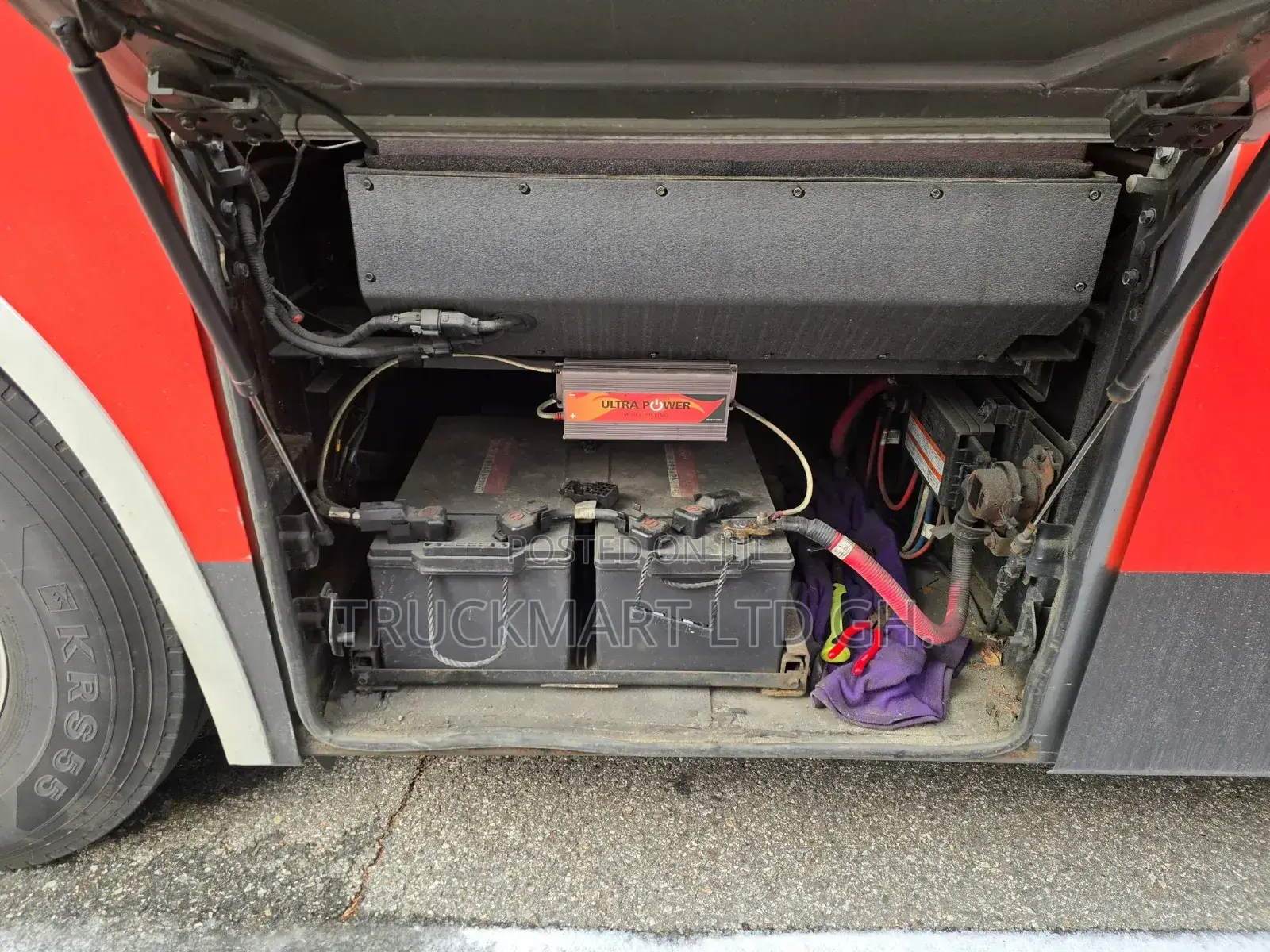 Kia Granbird 2013 Red