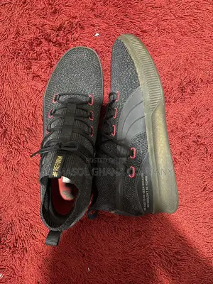 Puma X Meek Mill Clyde Court Reform Disrupt Men's Us-14 Black Red