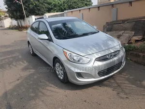 Hyundai Accent SE Sedan 2016 Silver