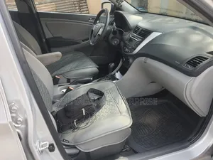 Hyundai Accent SE Sedan 2016 Silver