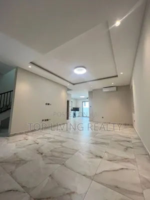 2bdrm Apartment in Tse Addo, Airport Residential Area for rent