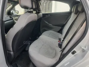 Hyundai Accent SE Sedan 2016 Silver