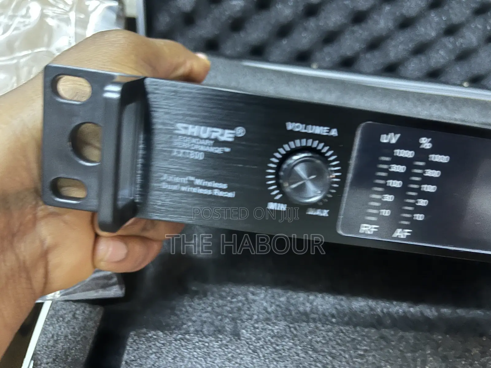 Shure Axt800 Axient Digital Wireless Microphone System
