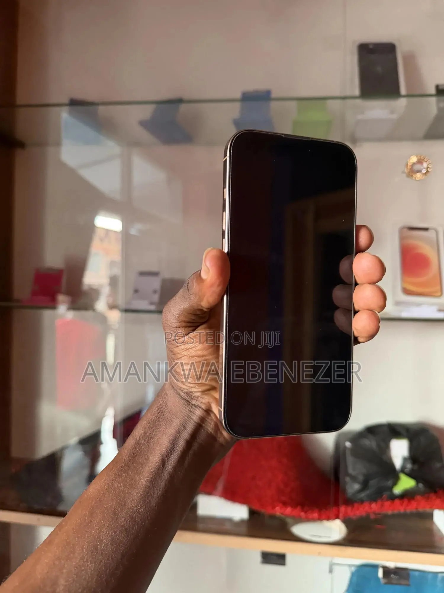 New Apple iPhone 16 Pro Max 256 GB Gold