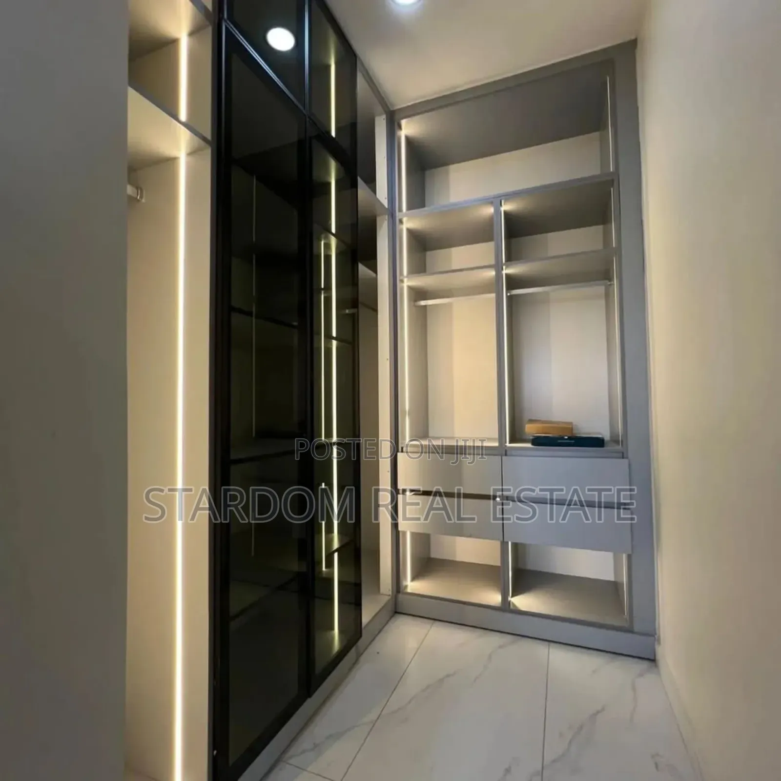 4bdrm Duplex in Adjiringanor, East Legon for sale