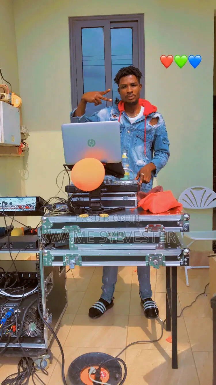 Am a Disk Jokey