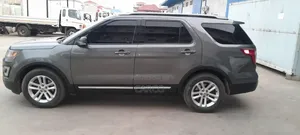 Ford Explorer 2016 Gray