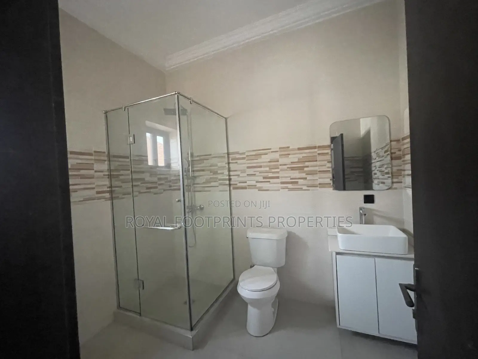3bdrm House in Royals Footprints, Madina for rent