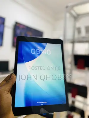 Apple iPad 10.2 (2020) 32 GB Black