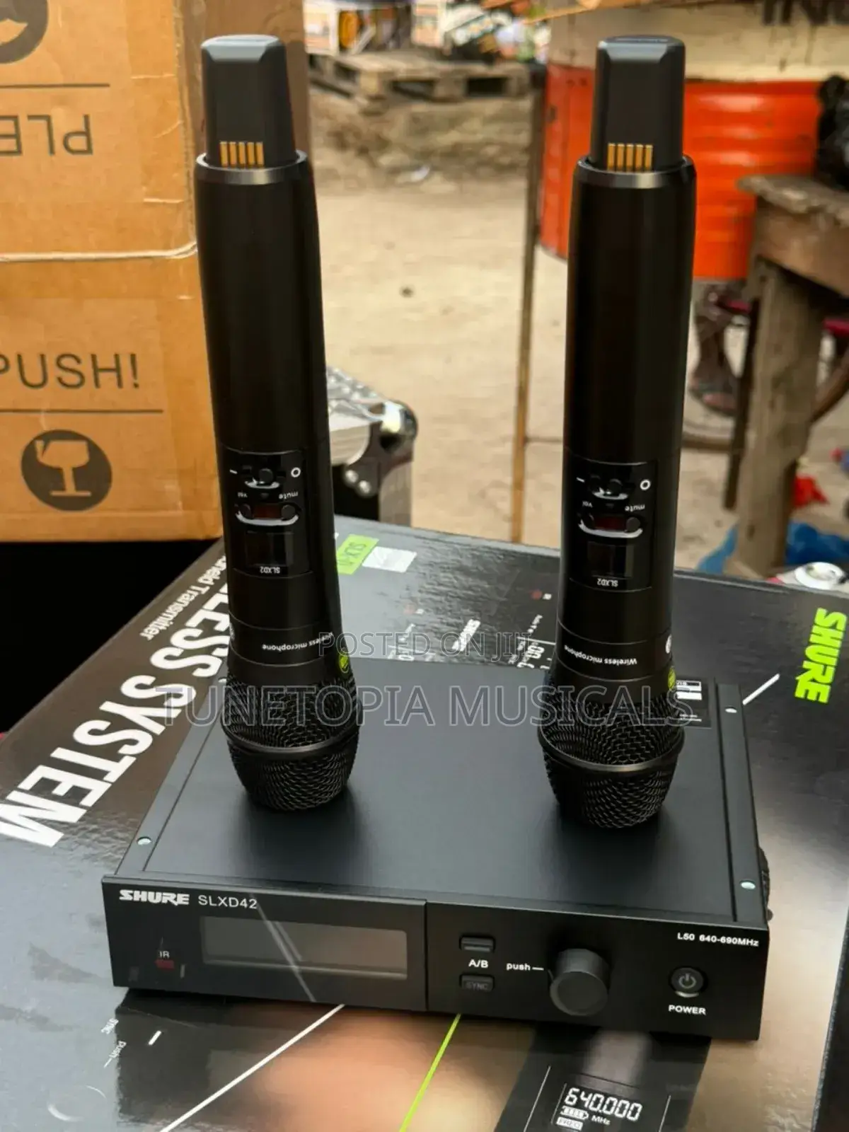 Shure SLX-D 2in1 Digital Wireless Microphone