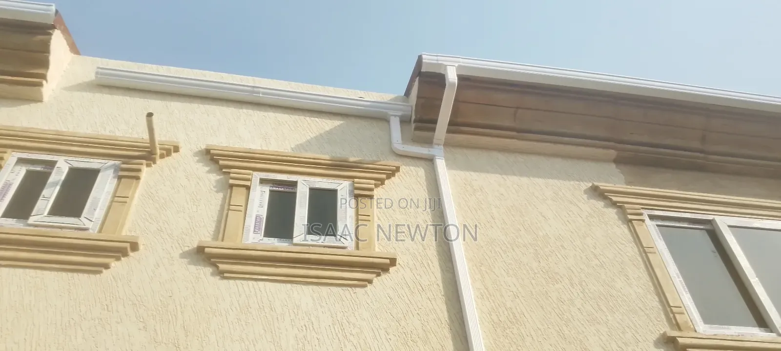 Rain Gutter and Pipes Installations