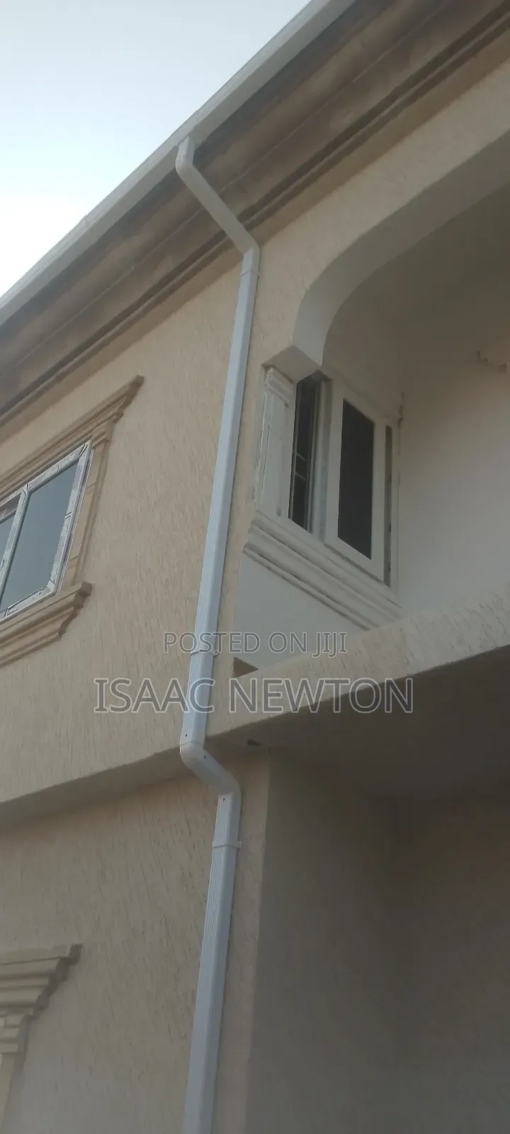 Rain Gutter and Pipes Installations