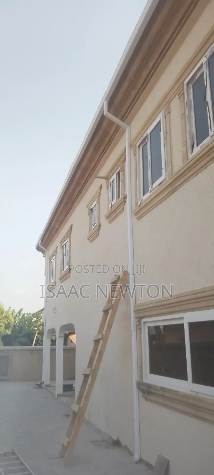 Rain Gutter and Pipes Installations