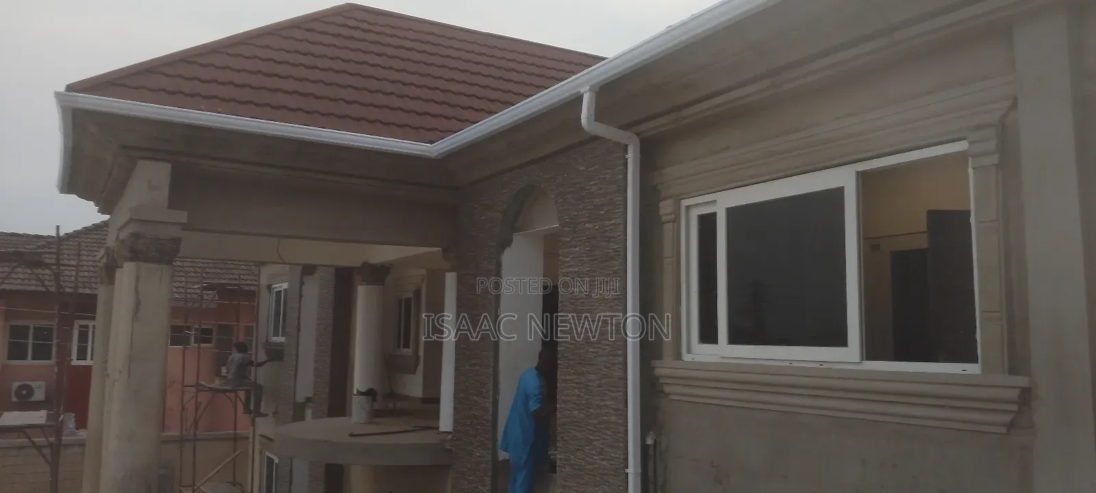 Rain Gutter and Pipes Installations