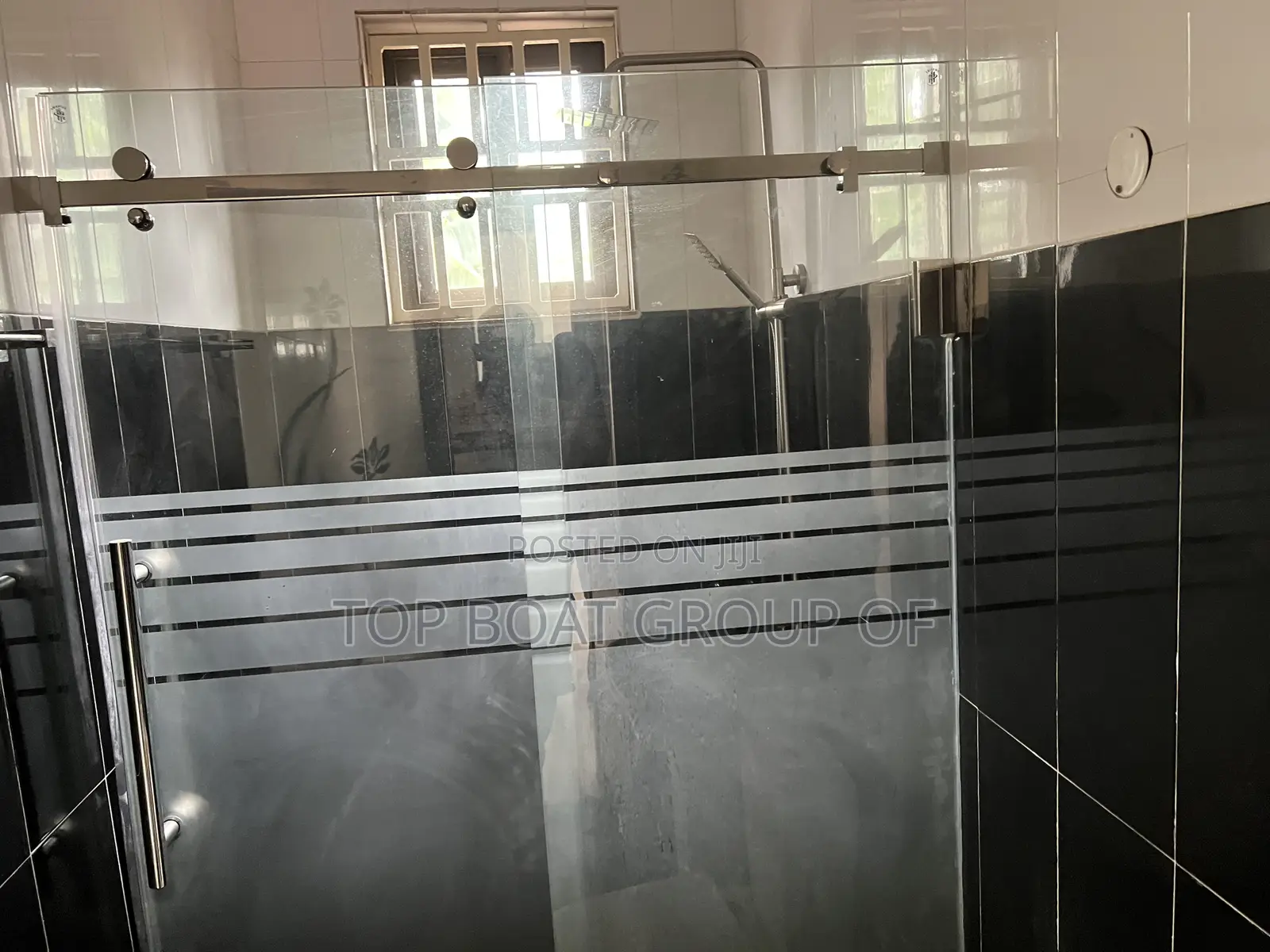 9bdrm House in Executive Mansion, Kumasi Metropolitan for sale