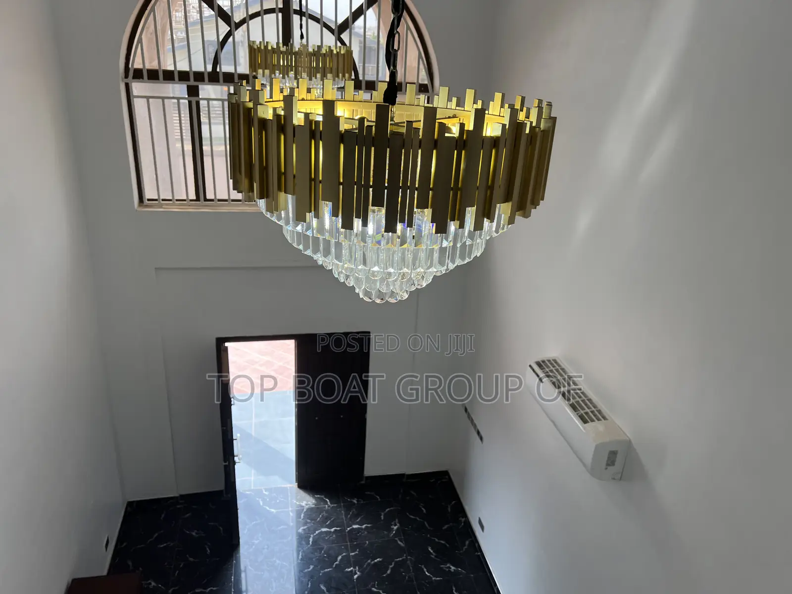 9bdrm House in Executive Mansion, Kumasi Metropolitan for sale