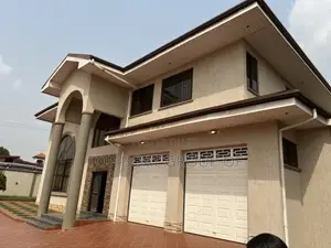 9bdrm House in Executive Mansion, Kumasi Metropolitan for sale