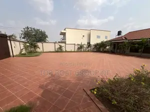 9bdrm House in Executive Mansion, Kumasi Metropolitan for sale