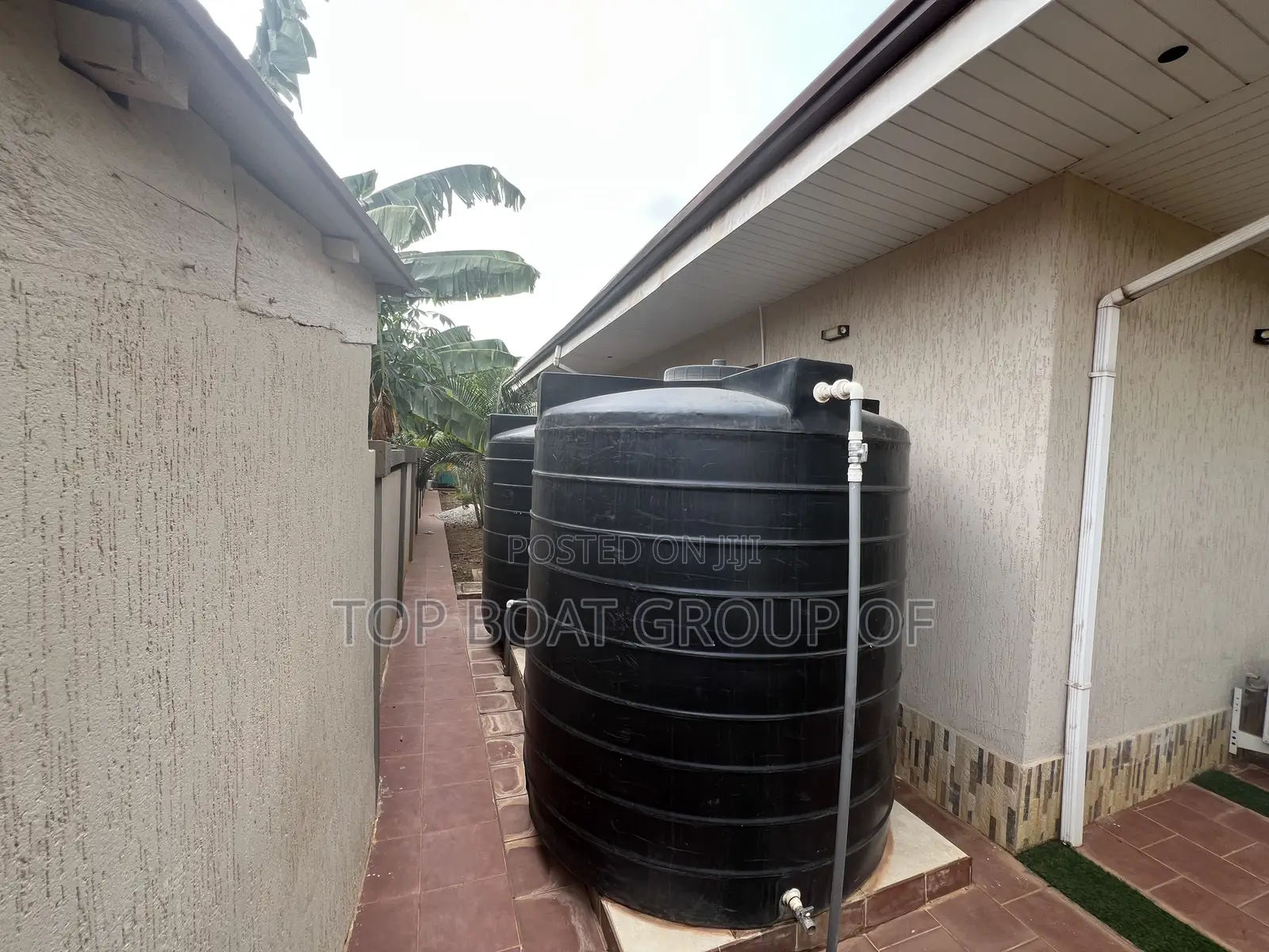 9bdrm House in Executive Mansion, Kumasi Metropolitan for sale