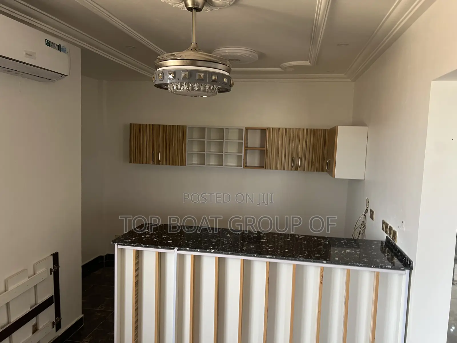 9bdrm House in Executive Mansion, Kumasi Metropolitan for sale