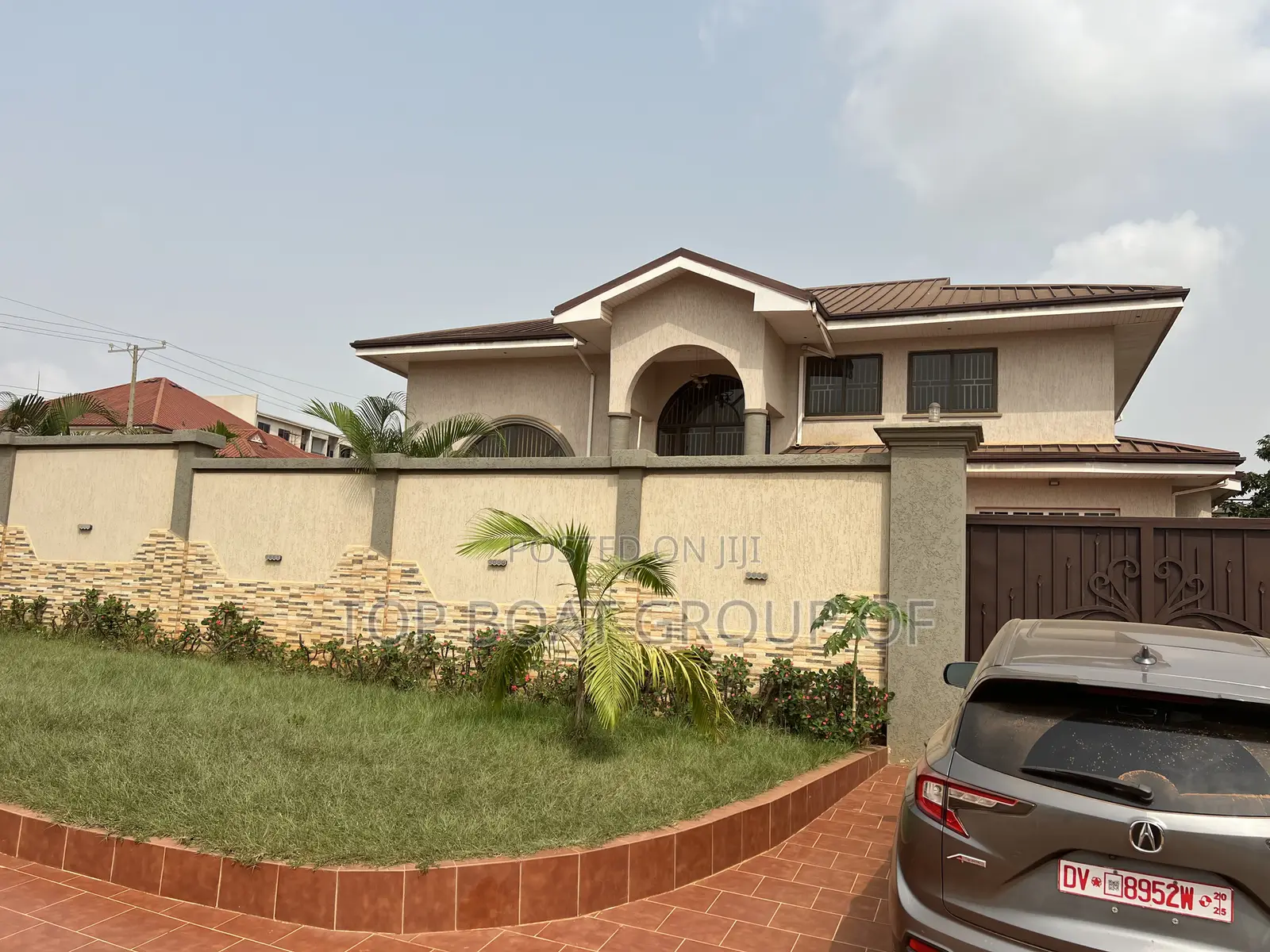 9bdrm House in Executive Mansion, Kumasi Metropolitan for sale