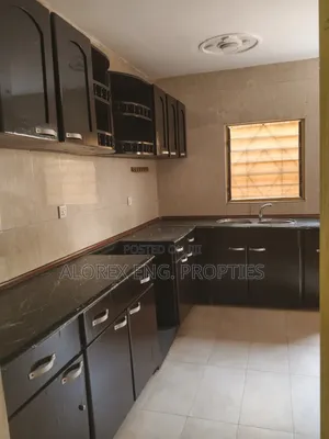 4bdrm Apartment in Oyarifa for rent