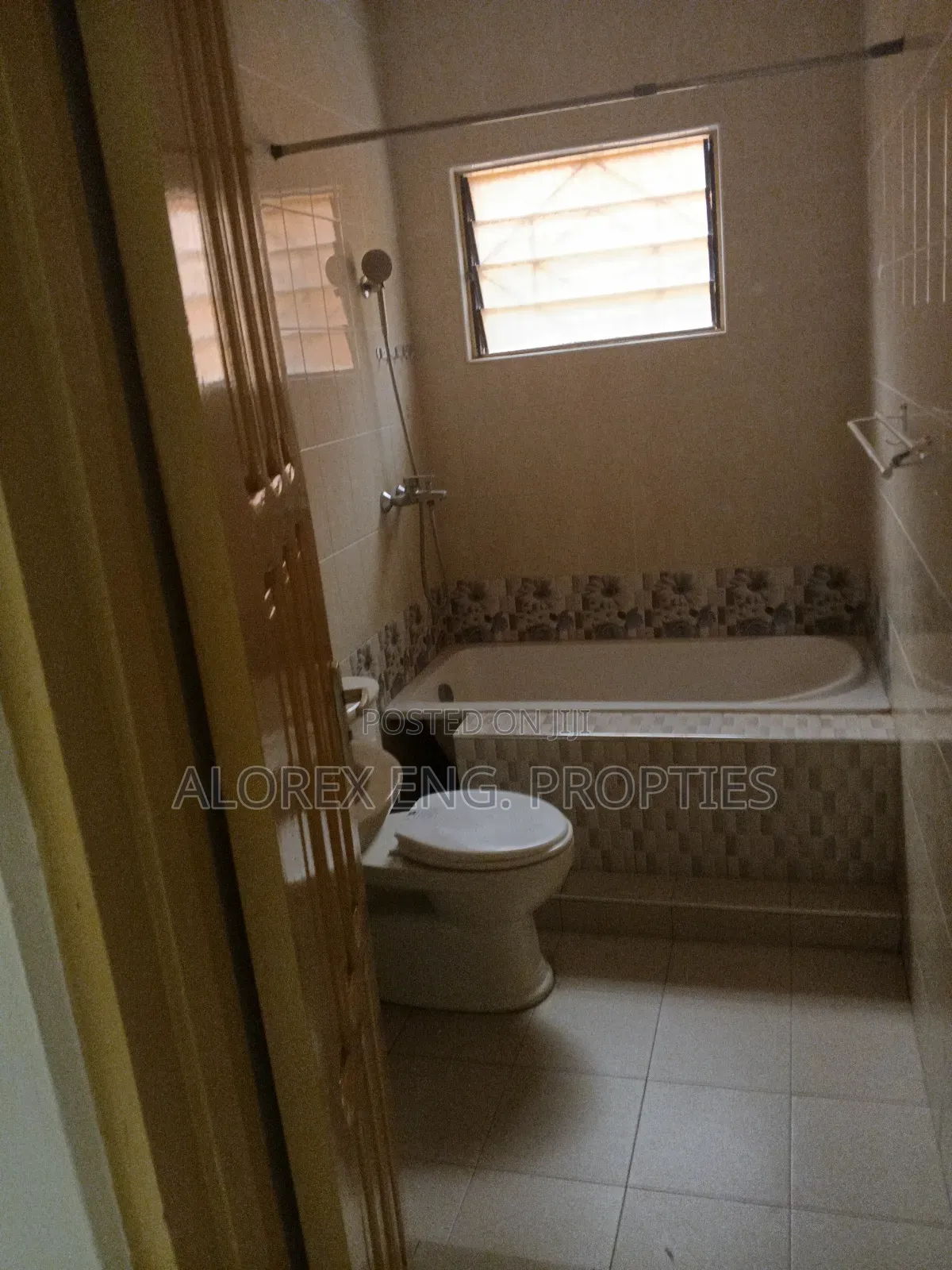 4bdrm Apartment in Oyarifa for rent