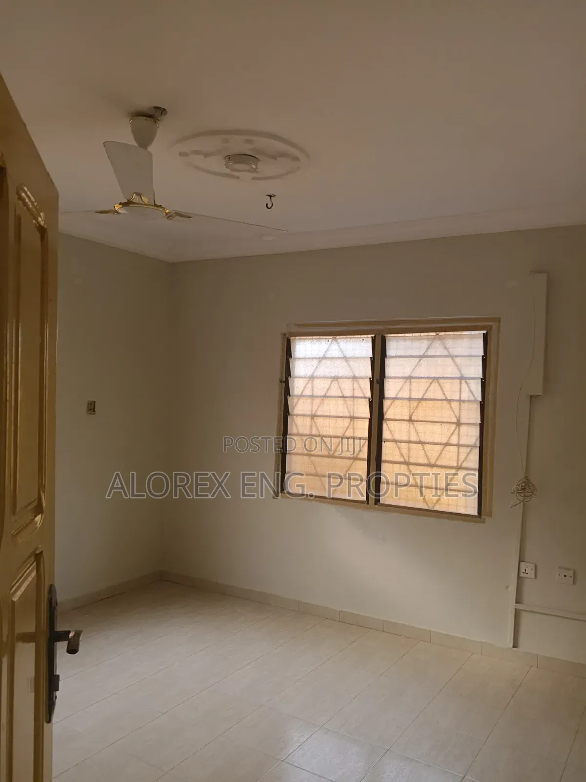 4bdrm Apartment in Oyarifa for rent