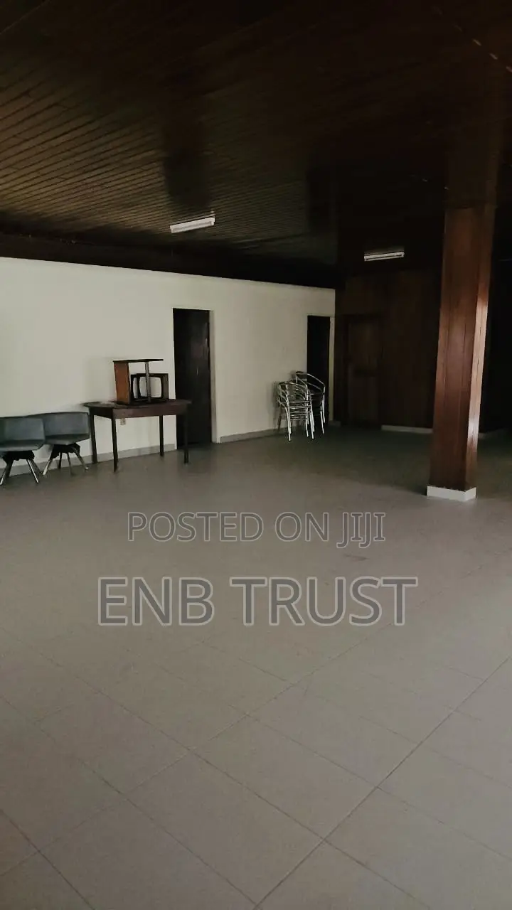 7bdrm House in Achimota, Mile 7 for sale