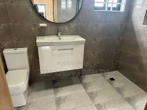 4bdrm Townhouse / Terrace in Borteyman, Ashaley Botwe for rent