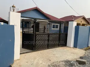 3bdrm House in Amasaman Stadium, Pokuase for sale