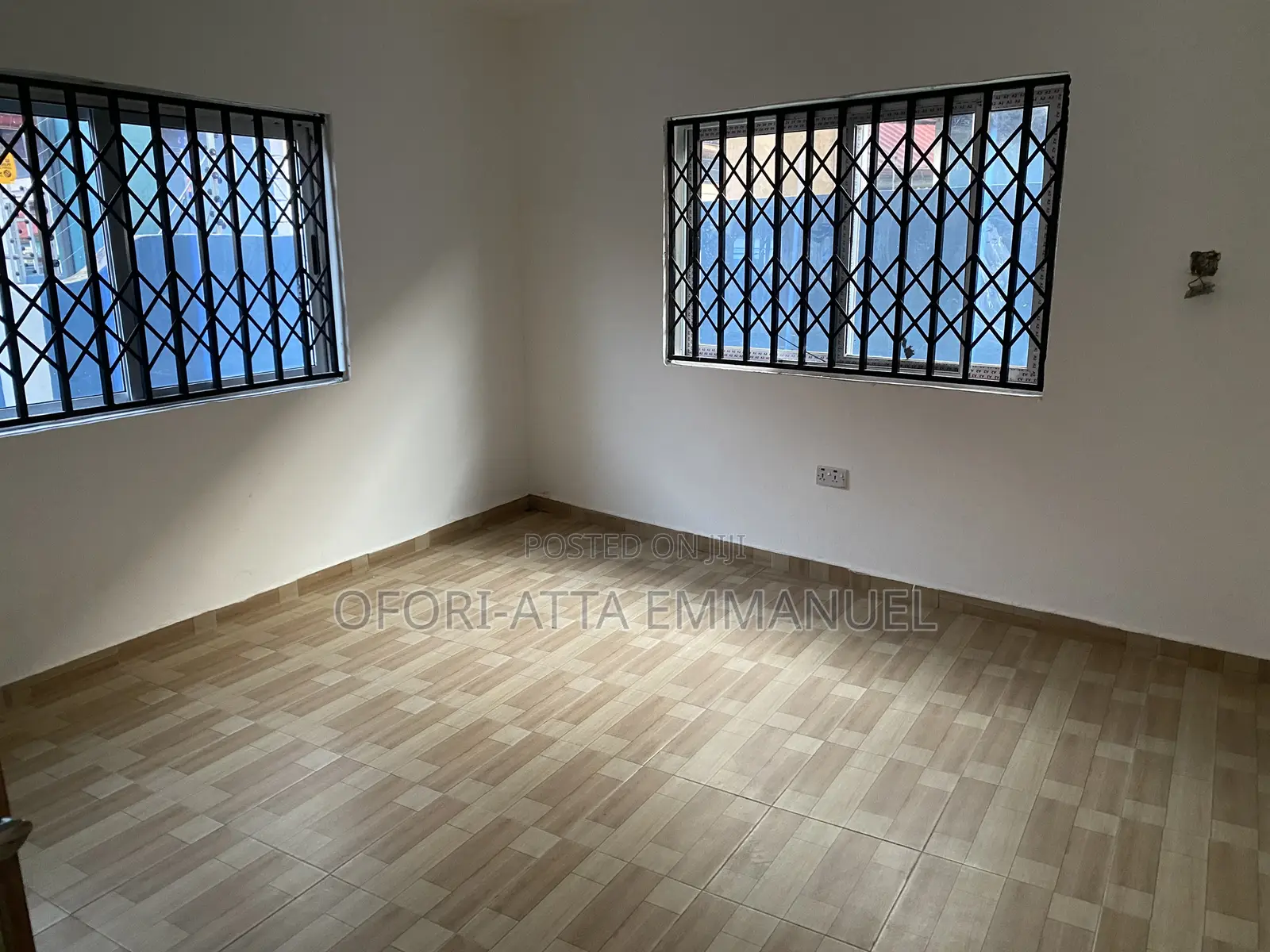 3bdrm House in Amasaman Stadium, Pokuase for sale