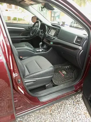 Rent 2018 Toyota Highlander