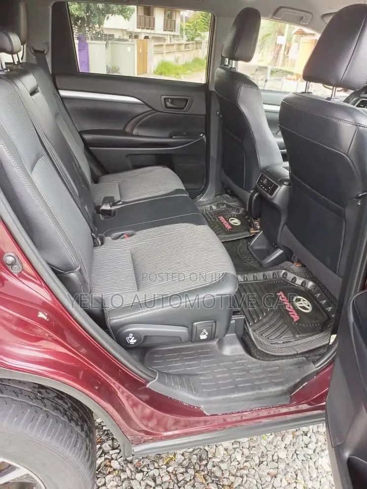 Rent 2018 Toyota Highlander