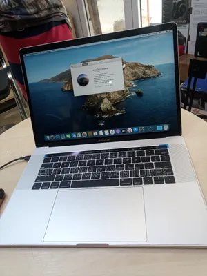 Laptop Apple MacBook Pro 2017 16GB Intel Core i7 SSD 512GB