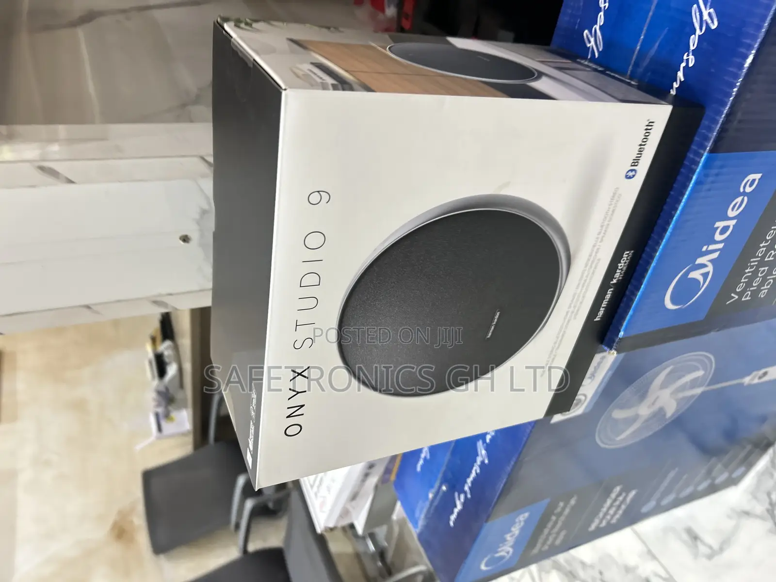 Eco-Friendly (Black) Electric Harman Kardon Onyx Studio 9 Speaker