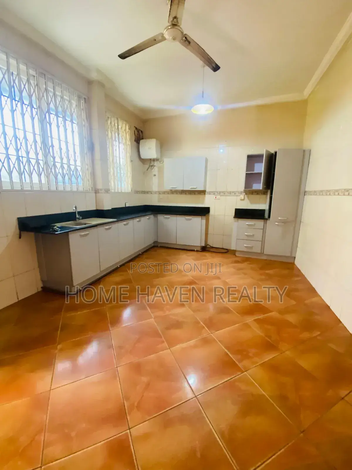 4bdrm House in Westland for rent