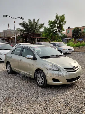 Toyota Belta 2012 Green