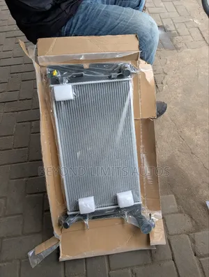 Toyota Corolla S 2005,2006,2007,2008 Radiator/ Water Tank