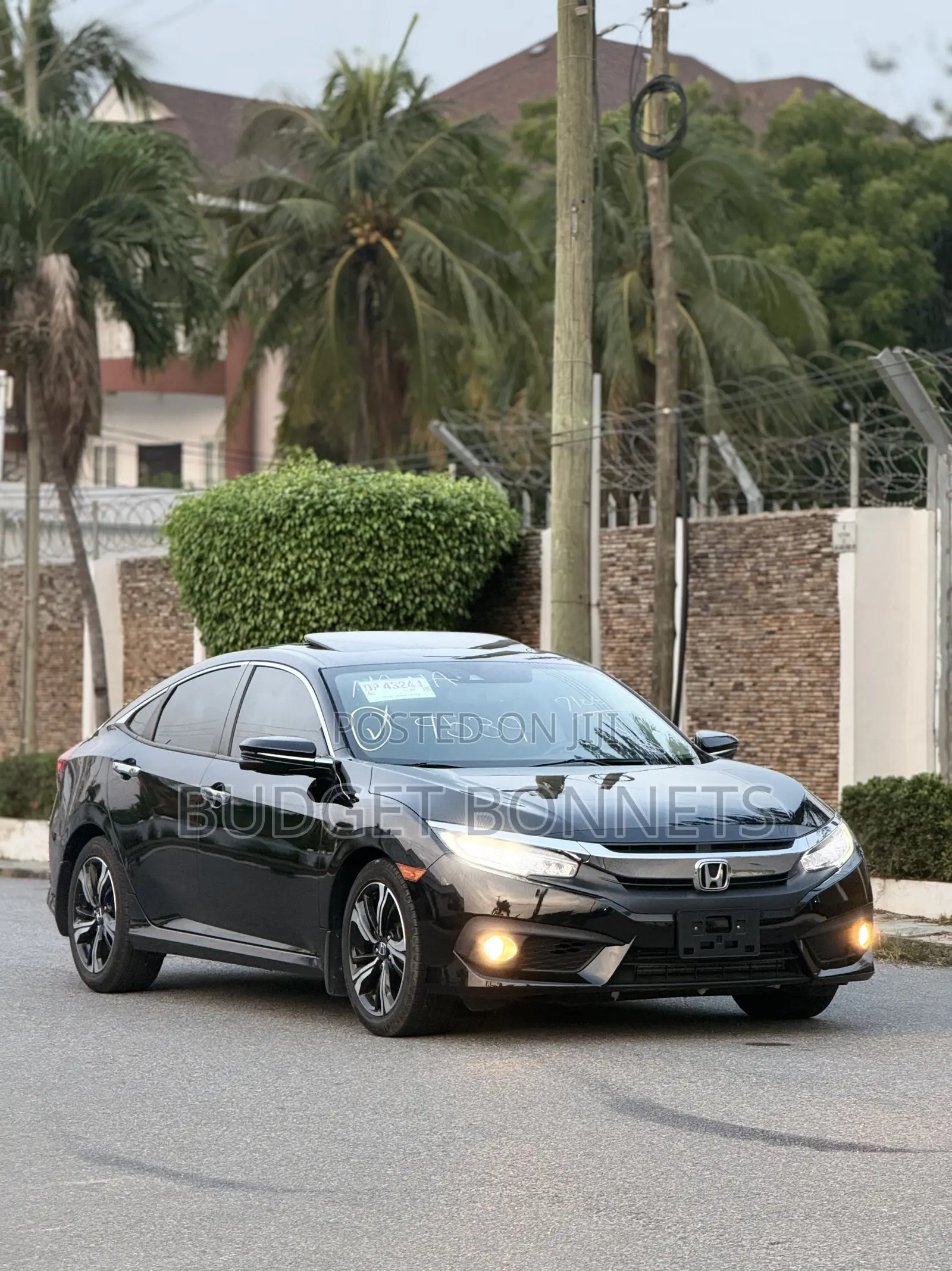 Honda Civic Touring 4dr Sedan (1.5L 4cyl) 2017 Black