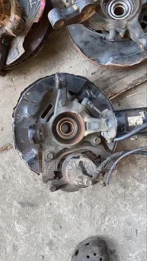 2007 Toyota Corolla Complete Hub Pair