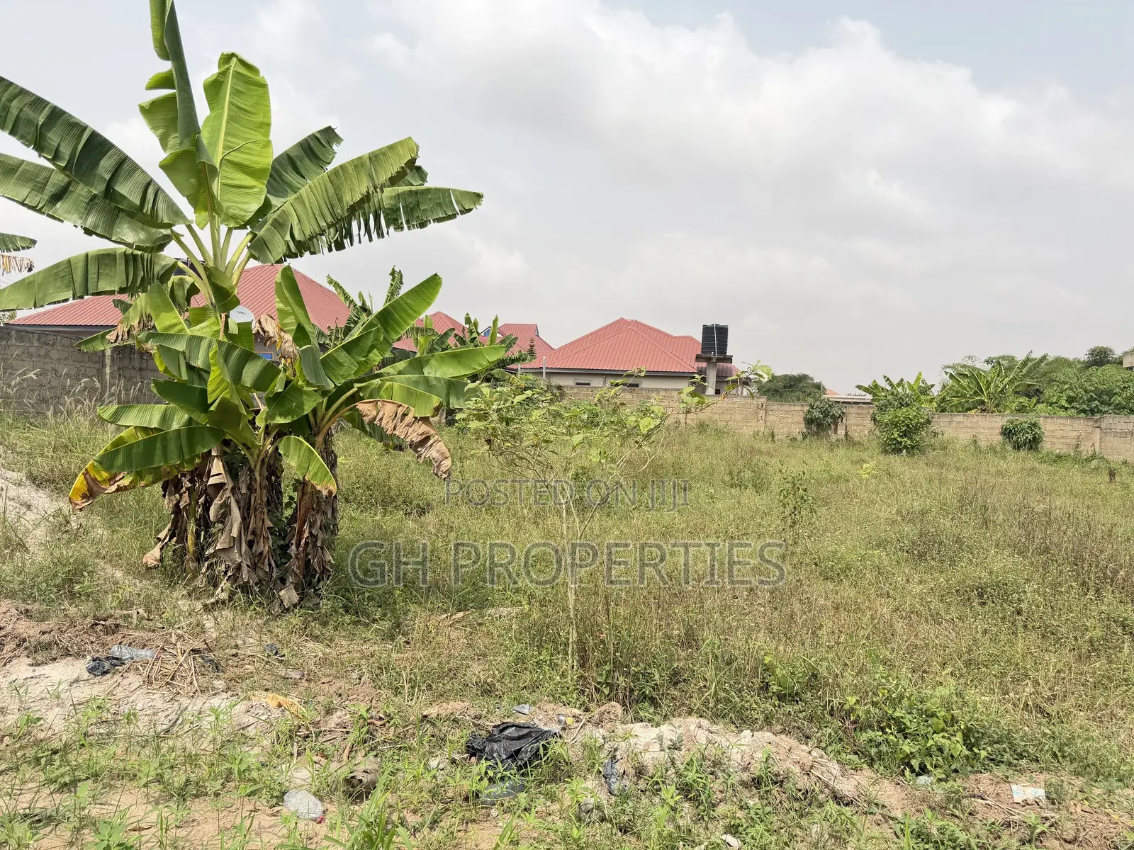 One Full Plot for Sale at Sokoban Ampaame.