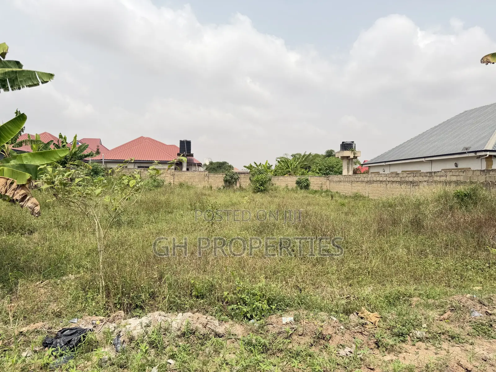 One Full Plot for Sale at Sokoban Ampaame.