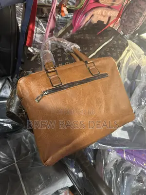 Pure Leather Jeep Unisex 16 Inches Laptop Bag With Shoulder Strap.