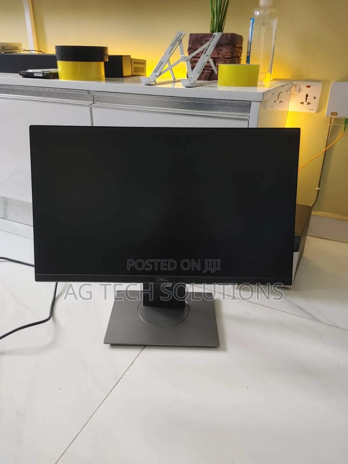 Dell Edgeless 22 Inch Monitor