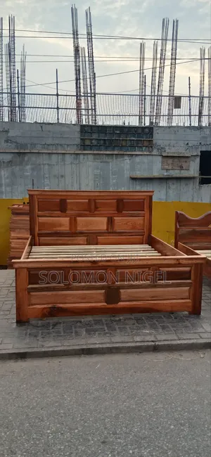 Wooden Queen Size