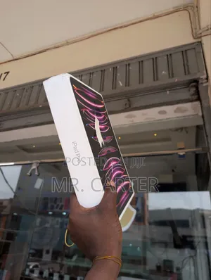 New Apple iPad Pro 12.9 (2022) 128 GB Gray